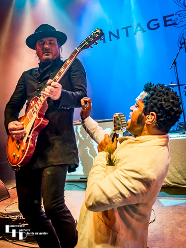 Ty Taylor on vocals & Nalle Colt on guitar