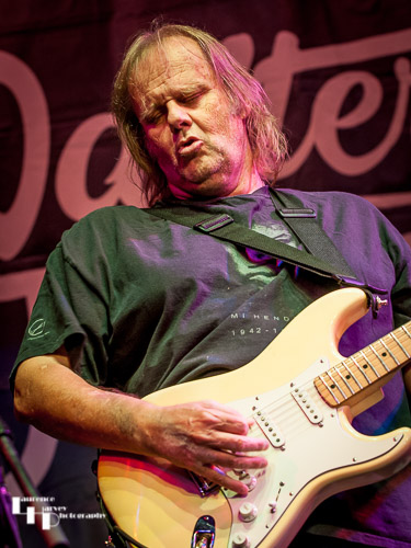 Walter Trout on vocals & guitar