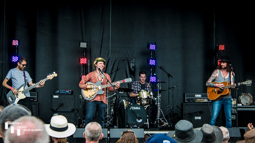 Xander & The Peace Pirates on stage at Ramblin' Man Fair