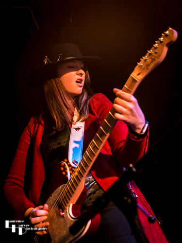 Laurie Buchanan on guitar