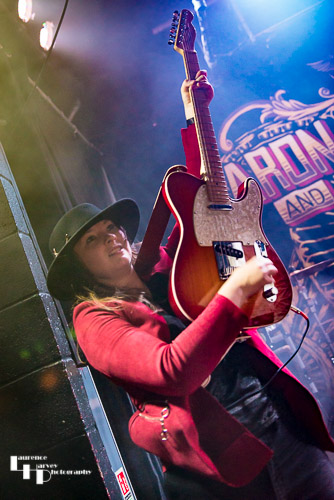 Laurie Buchanan on guitar