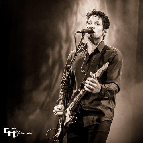 Aynsley Lister on vocals & guitar