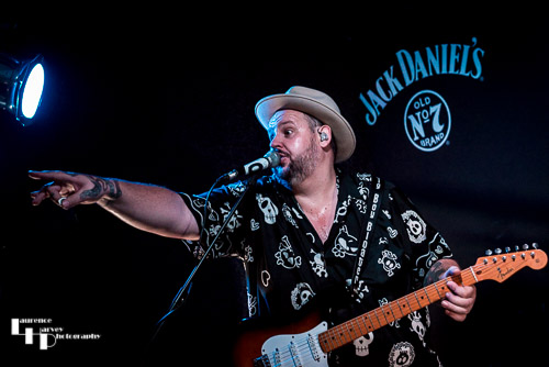 Big Boy Bloater on guitar & vocals