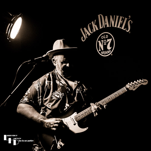 Big Boy Bloater on guitar & vocals