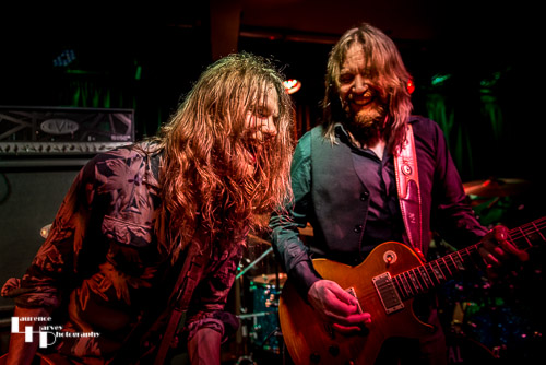 Brian Grace & Phil Edgar on guitars