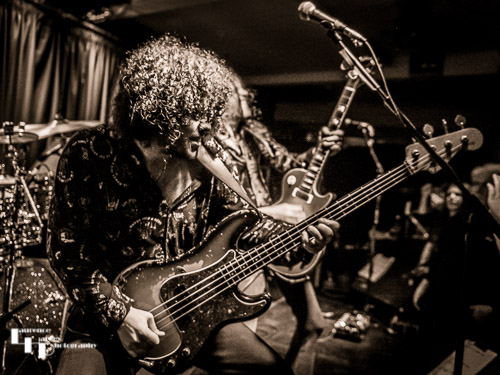 Matt Wilson on vocals & bass
