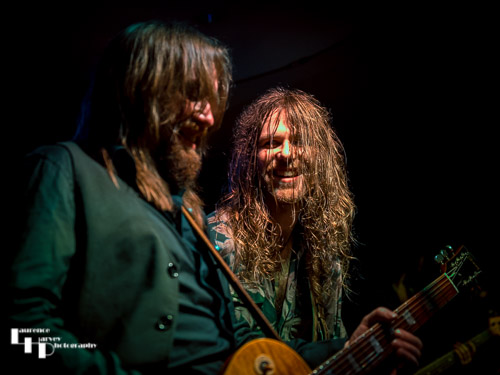 Brian Grace & Phil Edgar on guitars