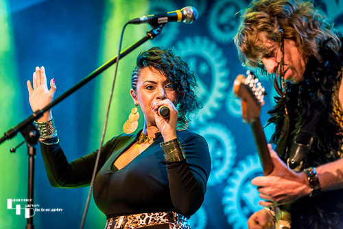 Sulene Fleming on vocals & Simon Bartholomew on guitar