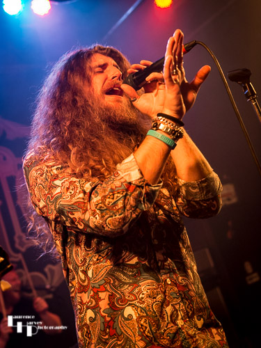 Stevie Westwood on vocals