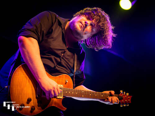Matt Long on guitar & vocals