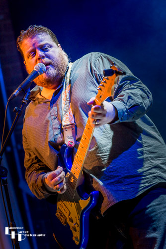 Danny Bryant on guitar & vocals