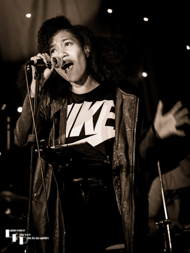 Dre Smith on vocals
