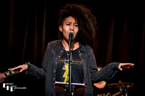 Dre Smith on vocals