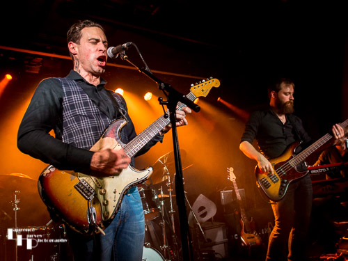 Dan Patlansky on vocals & guitar, Jonathon Murphy on bass