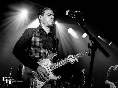 Dan Patlansky on vocals & guitar
