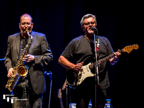 Hugh Gregory on guitar and vocals & Phil Marshall on saxophone