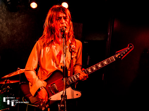 Pablo van de Poel on vocals & guitar