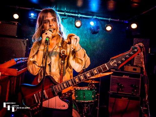 Pablo van de Poel on vocals & guitar