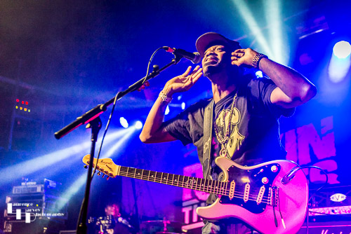 Eric Gales on vocals & guitar