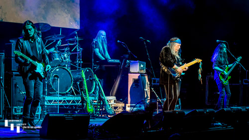 Uli Jon Roth & his band on stage at Hammersmith Apollo