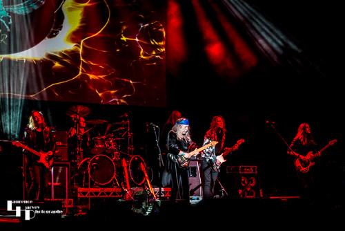 Uli Jon Roth & his band on stage at Hammersmith Apollo