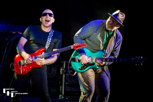 Joe Satriani & Mike Keneally on guitars