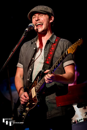 Greg Coulson on vocals & guitar