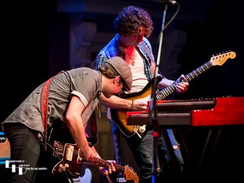 Greg Coulson & Stuart Dixon on guitar