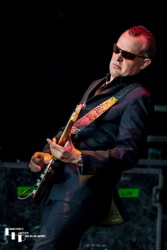 Joe Bonamassa on guitar & vocals