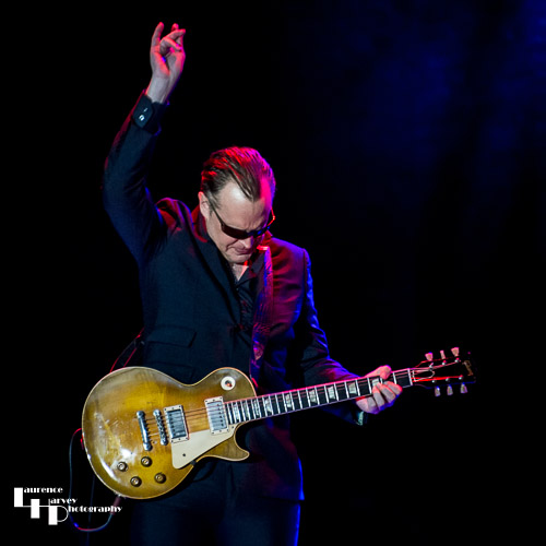 Joe Bonamassa on guitar & vocals