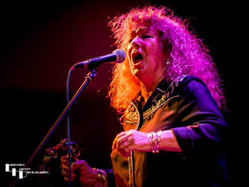 Maggie Bell on vocals