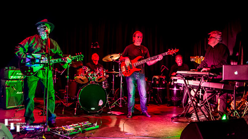 Moondogs on stage at The Limelight Theatre