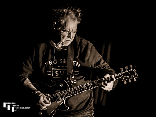 Guest, Dzal Martin on guitar
