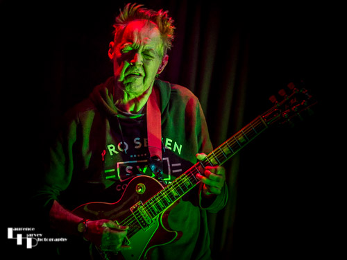 Guest, Dzal Martin on guitar
