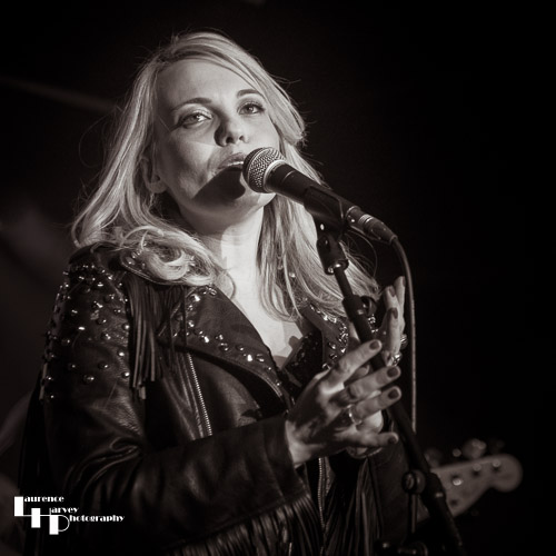 Mollie Marriott on vocals