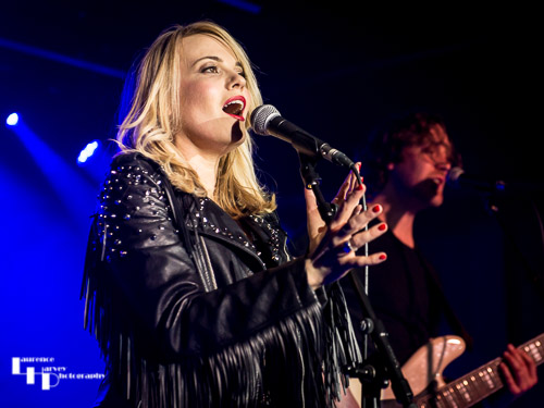 Mollie Marriott on vocals
