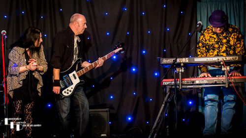 Sophie Lindsay on vocals, Carl Van Selman on keys & Trev Turley on bass