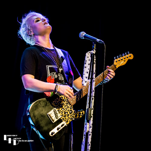 Rebecca Downes on vocals & guitar