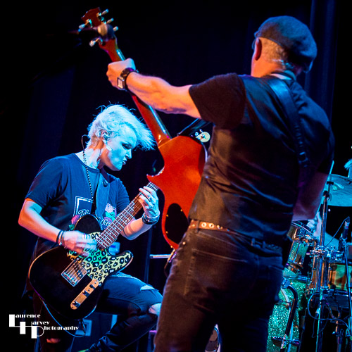 Rebecca Downes on vocals & guitar, Steve Birkett on lead guitar