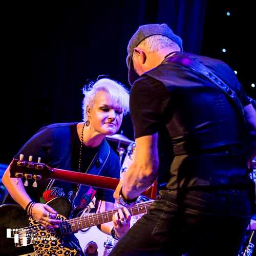 Rebecca Downes on vocals & guitar, Steve Birkett on lead guitar