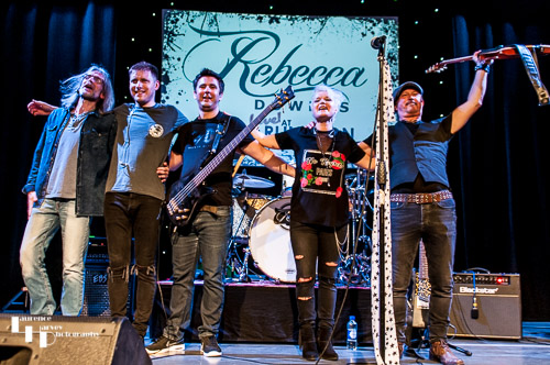 Rebecca Downes & her band take their final bows