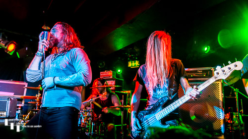 Sean Seabrook on vocals & Jason Allebone on bass