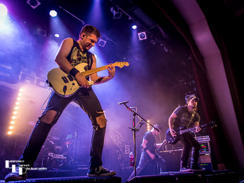 Rich Moss on vocals & backing guitar, Chris Davis on lead guitar