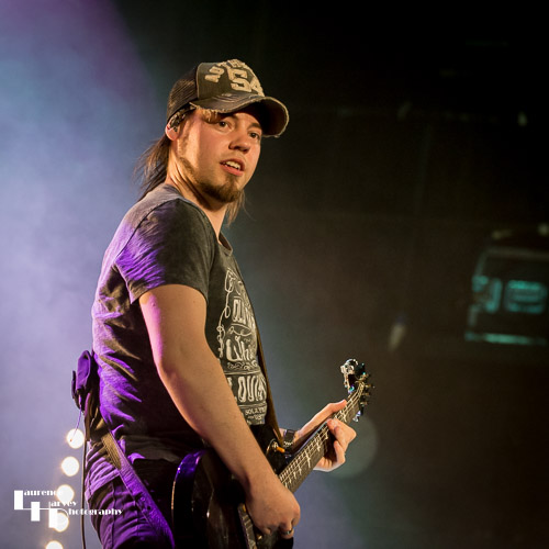 Rich Moss on vocals & backing guitar
