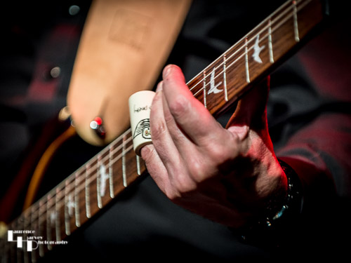 Loz Netto's slide guitar