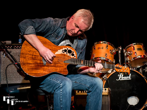Opening acoustic set -Bob Moore on guitar
