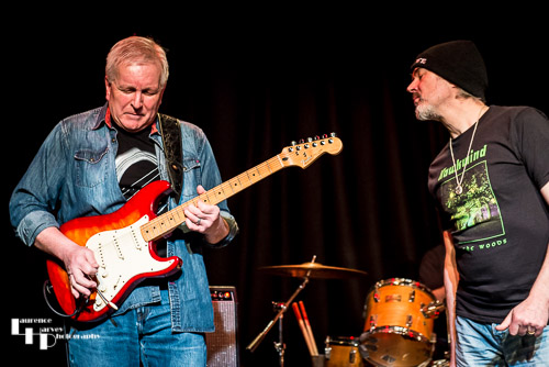 Stuart 'Son' Maxwell on vocals & Bob Moore on guitar