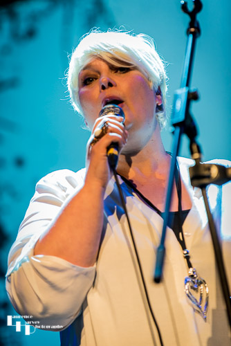 Yoka (Qureshi-Kuiper) on vocals