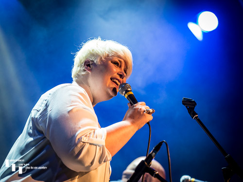 Yoka (Qureshi-Kuiper) on vocals