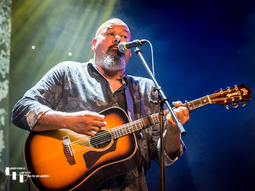 Big Ray (Qureshi) on guitar & vocals